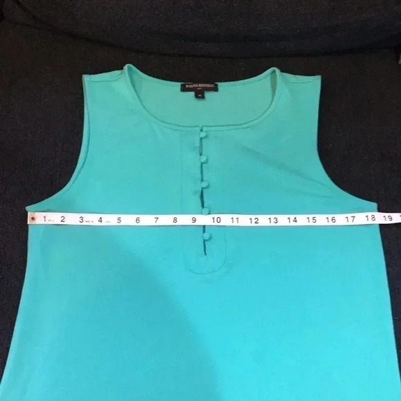 Banana Republic Button Front Round Hem Tank Top-Size M - Picture 6 of 7